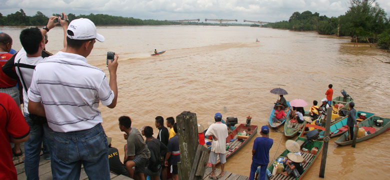 Iban Boat Race