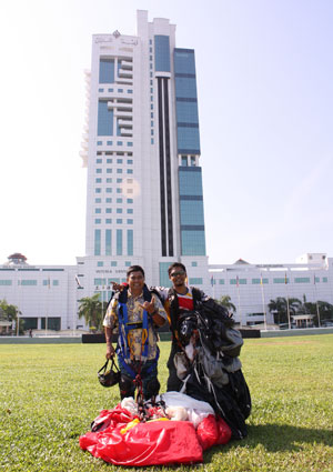 Aziz Ahmad and Azuan Taharudin after BASE jumping off Wisma Sanyan in Sibu Sarawak